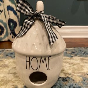 NWT Rae Dunn Acorn Home Birdhouse
